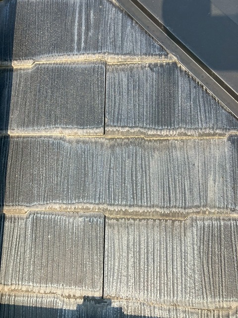 劣化したカラーベストの様子